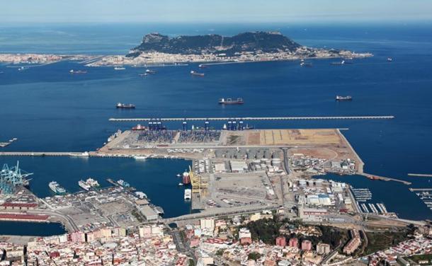 Apartamentos Albeniz Algeciras Ngoại thất bức ảnh
